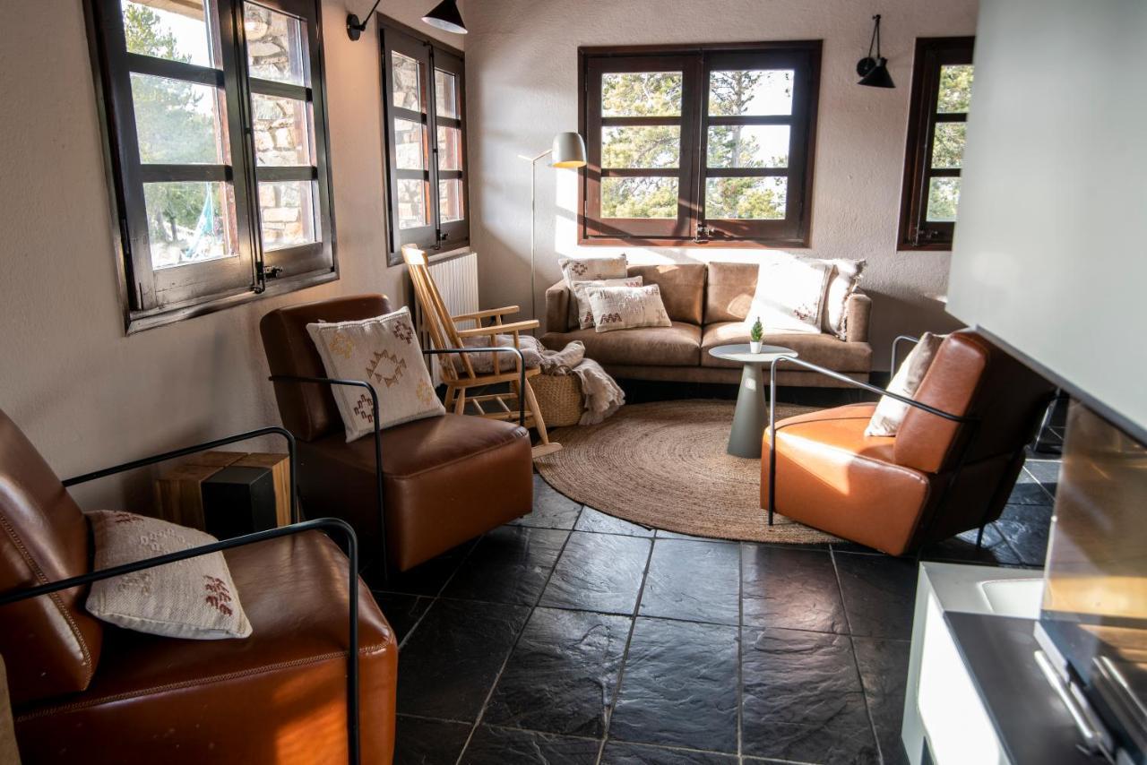 Borda Conangle Mountain Lodge 생쥴리아데로리아 외부 사진