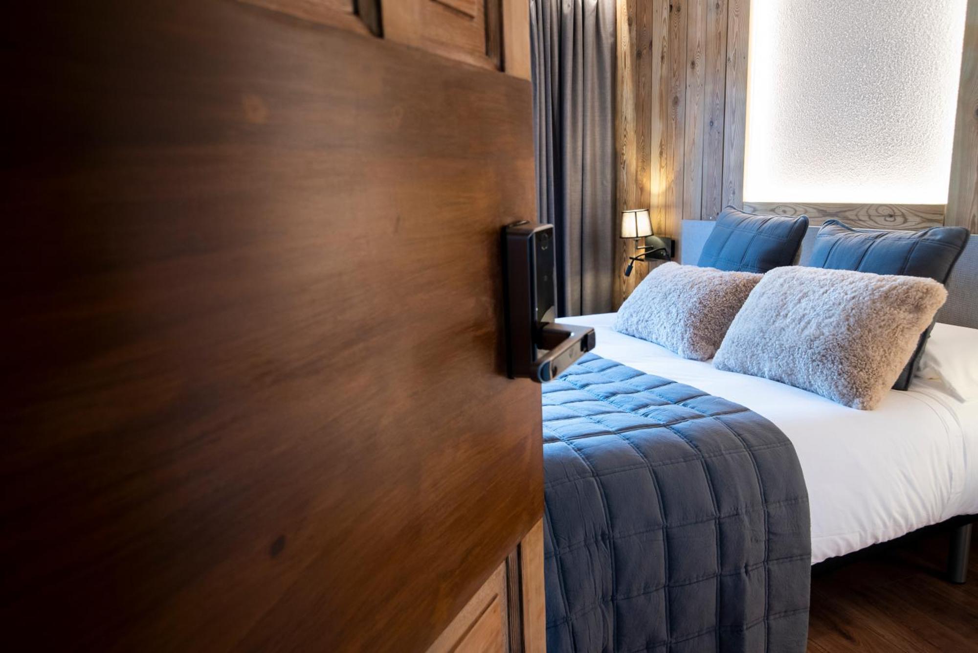 Borda Conangle Mountain Lodge 생쥴리아데로리아 외부 사진