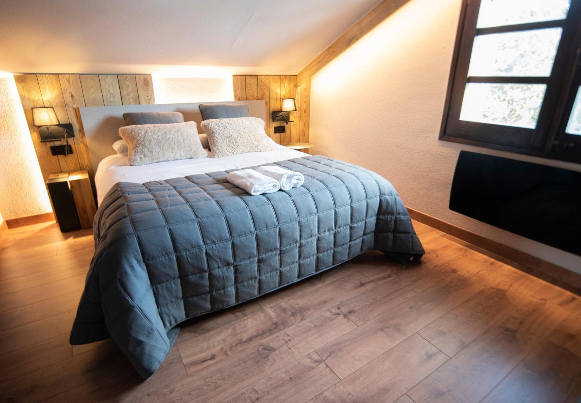Borda Conangle Mountain Lodge 생쥴리아데로리아 외부 사진