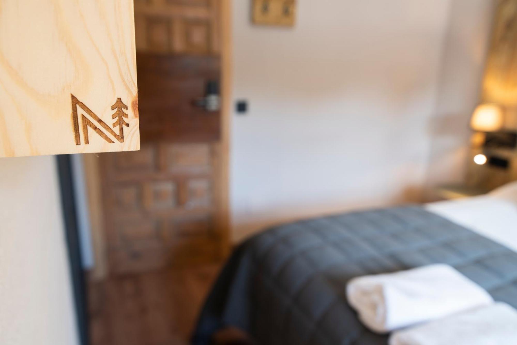 Borda Conangle Mountain Lodge 생쥴리아데로리아 외부 사진